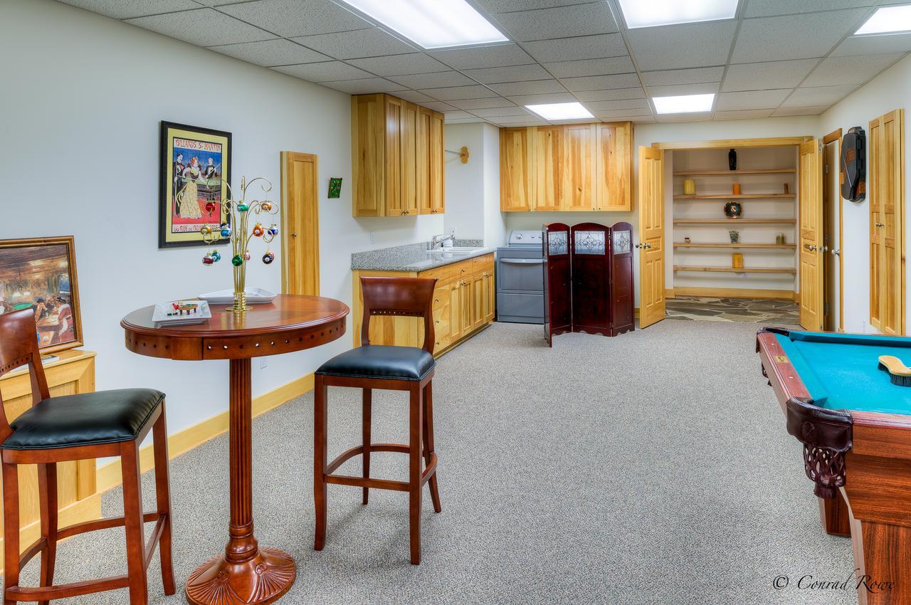 The Lodge At Trout Creek Bed And Breakfast מראה חיצוני תמונה
