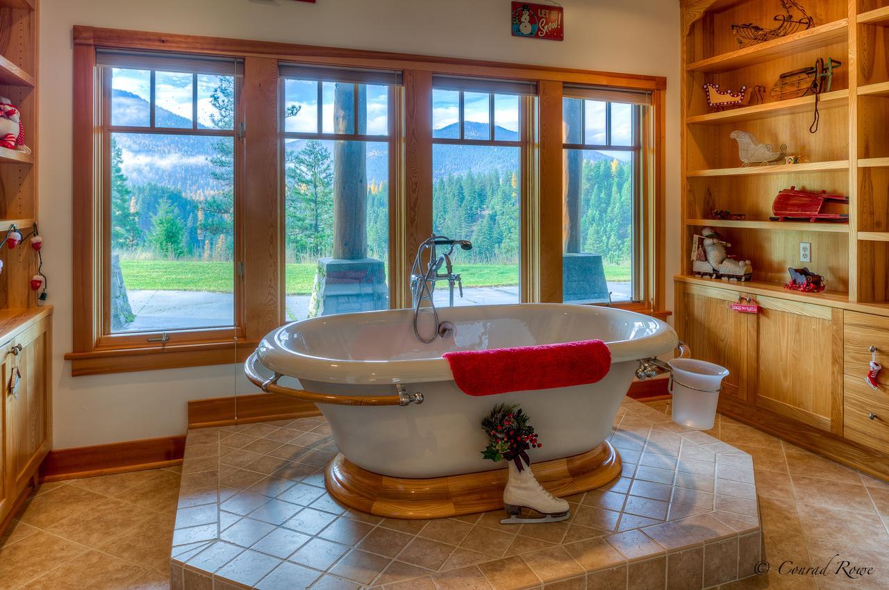 The Lodge At Trout Creek Bed And Breakfast מראה חיצוני תמונה