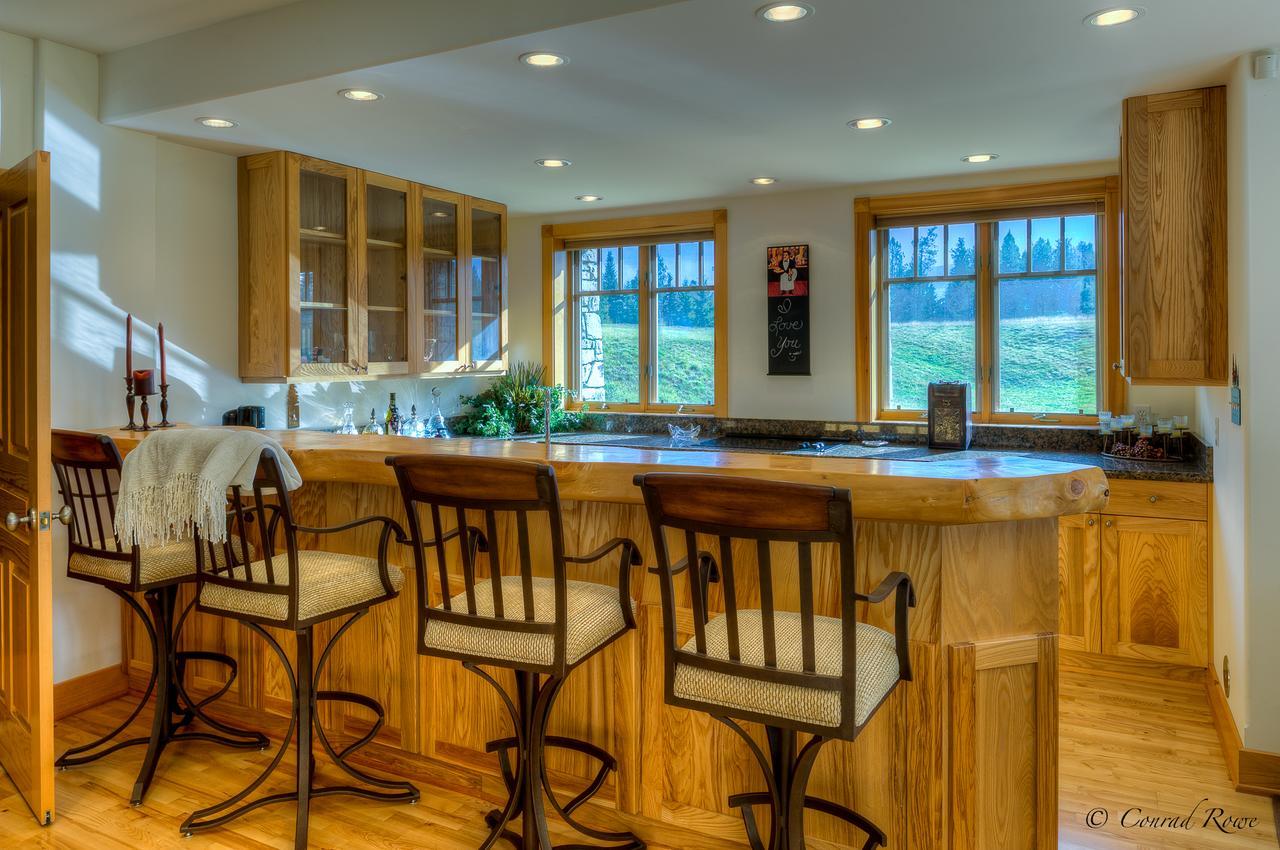 The Lodge At Trout Creek Bed And Breakfast מראה חיצוני תמונה