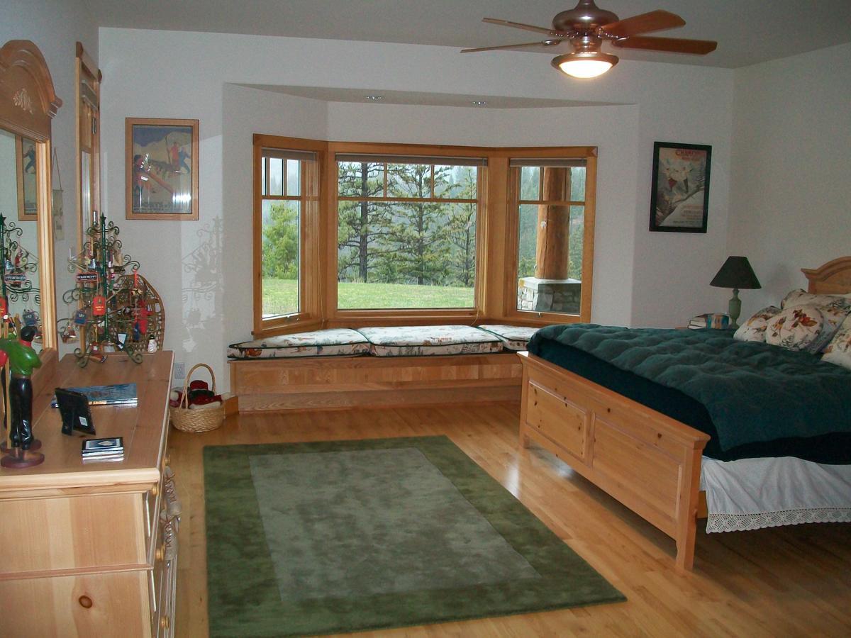 The Lodge At Trout Creek Bed And Breakfast מראה חיצוני תמונה